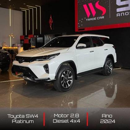 TOYOTA HILUX SW4 2.8 D-4D TURBO DIESEL SRX PLATINUM 7L 4X4 AUTOMÁTICO